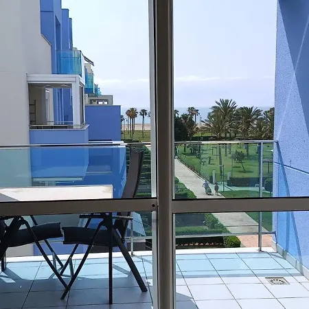 Beautiful 2 Bedroom Penthouse Apartment